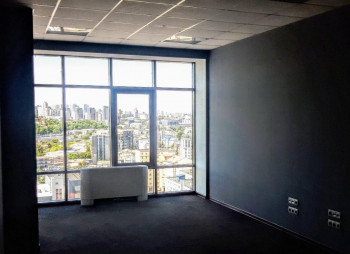 Office with an area of 187 sq.m. in the center of Kyiv at 72 Velyka Vasylkivska street, Olimpiiska metro station